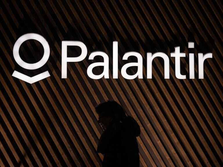 Palantir Defence Contract; OpenAI to Design Device; Micron Drops.